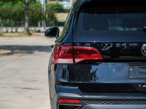 Used 2024 Volkswagen Taos S FWD image 19