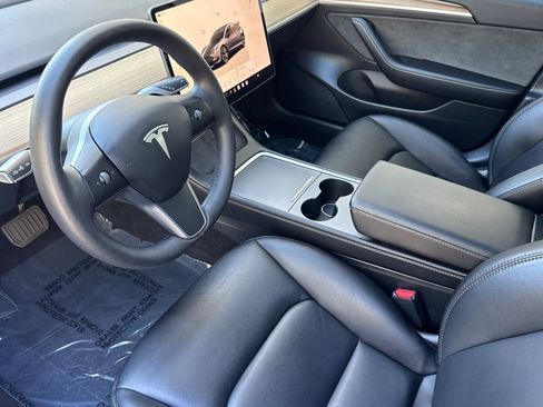 Used 2023 Tesla Model 3 Standard Range RWD image 4