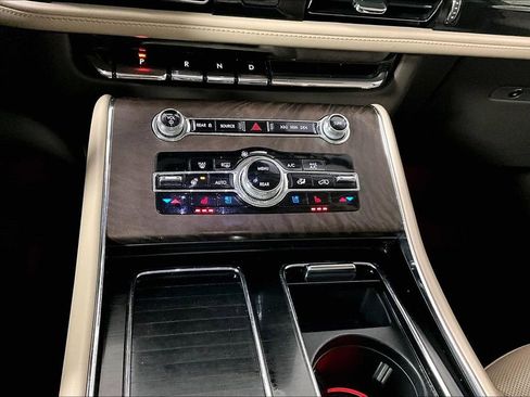 Used 2021 Lincoln Aviator Reserve w/ Equipment Group 201A image 33