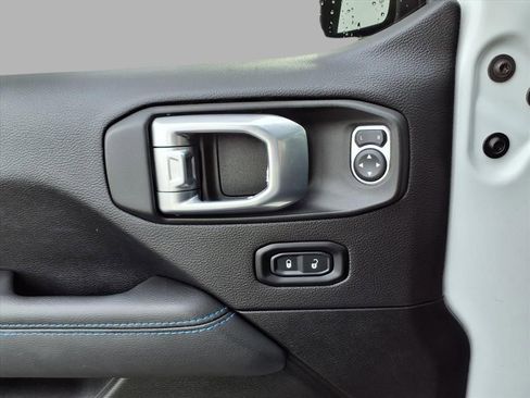 Used 2022 Jeep Wrangler Unlimited Rubicon 4xe w/ Steel Bumper Group image 17