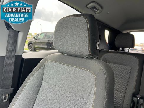 Certified 2023 Chevrolet Equinox LT FWD image 18