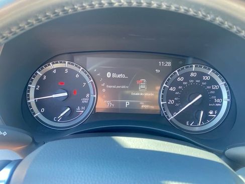 Used 2020 Toyota Highlander XLE image 21