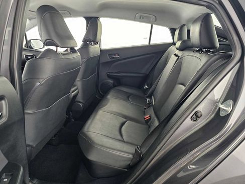 Used 2017 Toyota Prius Four image 16