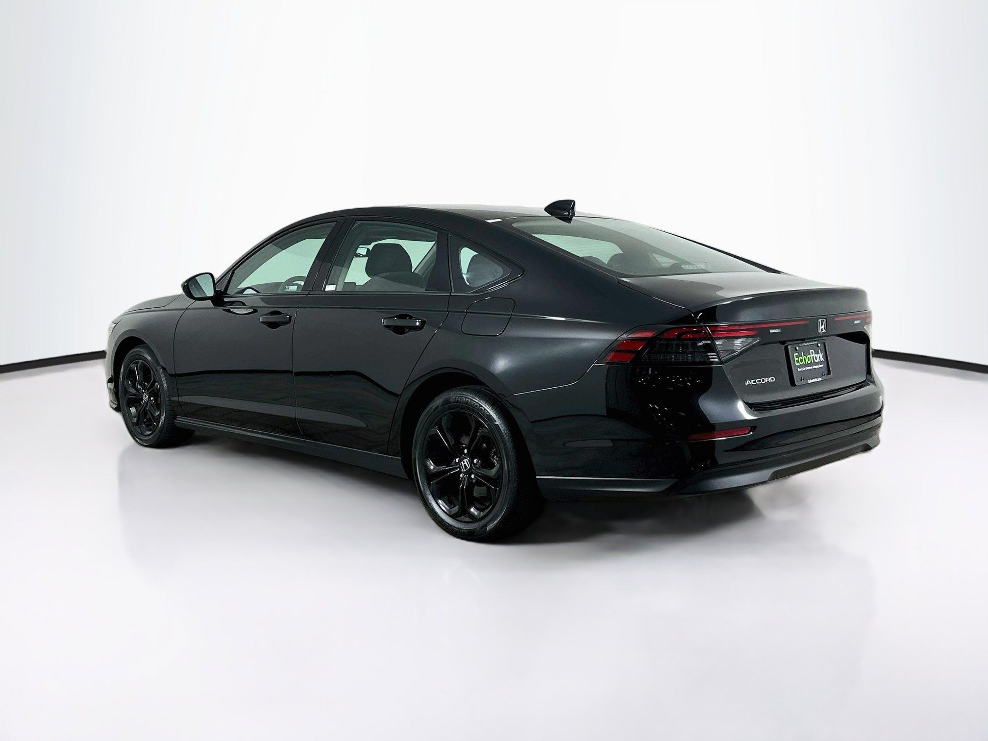 Used 2025 Honda Accord SE image 5