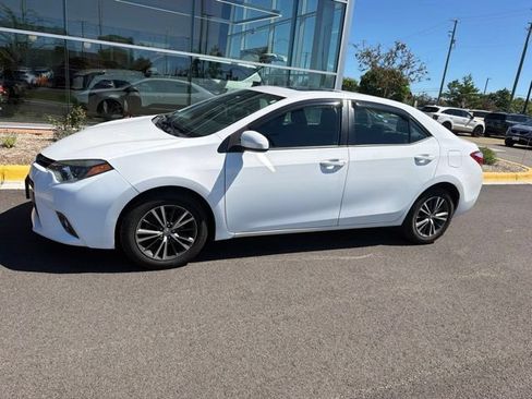 Used 2016 Toyota Corolla LE Premium FWD image 14