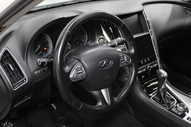 Used 2016 INFINITI Q50 3.0t Premium w/ Cargo Package RWD image 13