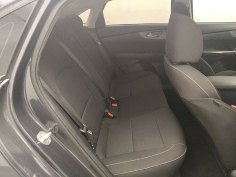 Used 2019 Kia Forte LXS FWD image 19