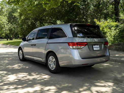 Used 2016 Honda Odyssey LX image 7