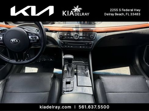 Used 2017 Kia Cadenza Technology FWD image 12
