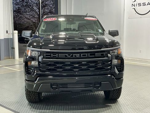 Used 2025 Chevrolet Silverado 1500 Custom Trail Boss w/ Dark Appearance Package image 35