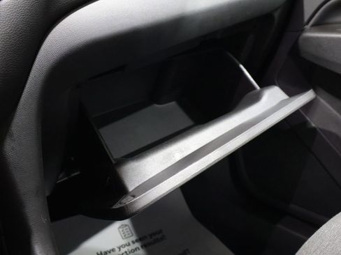 Used 2023 Chevrolet Equinox LT image 29