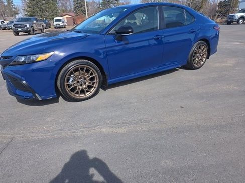 Used 2023 Toyota Camry SE w/ Convenience Package image 9