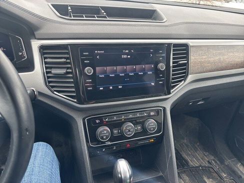 Used 2019 Volkswagen Atlas SEL Premium image 11