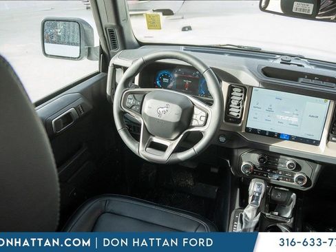 New 2025 Ford Bronco Outer Banks AWD/4WD image 16