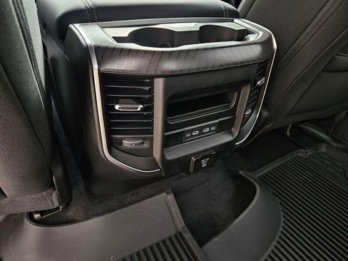 New 2026 RAM 1500 4x4 Crew Cab image 11