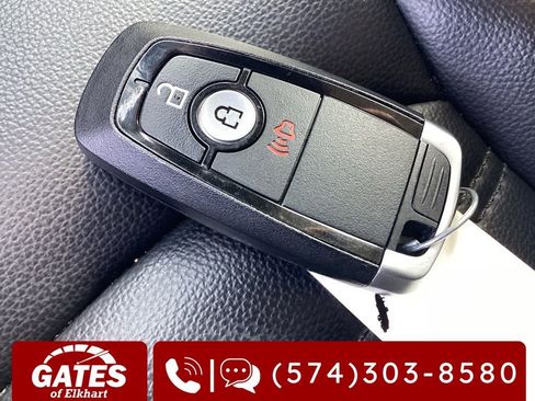 Used 2024 Ford Edge SEL image 30