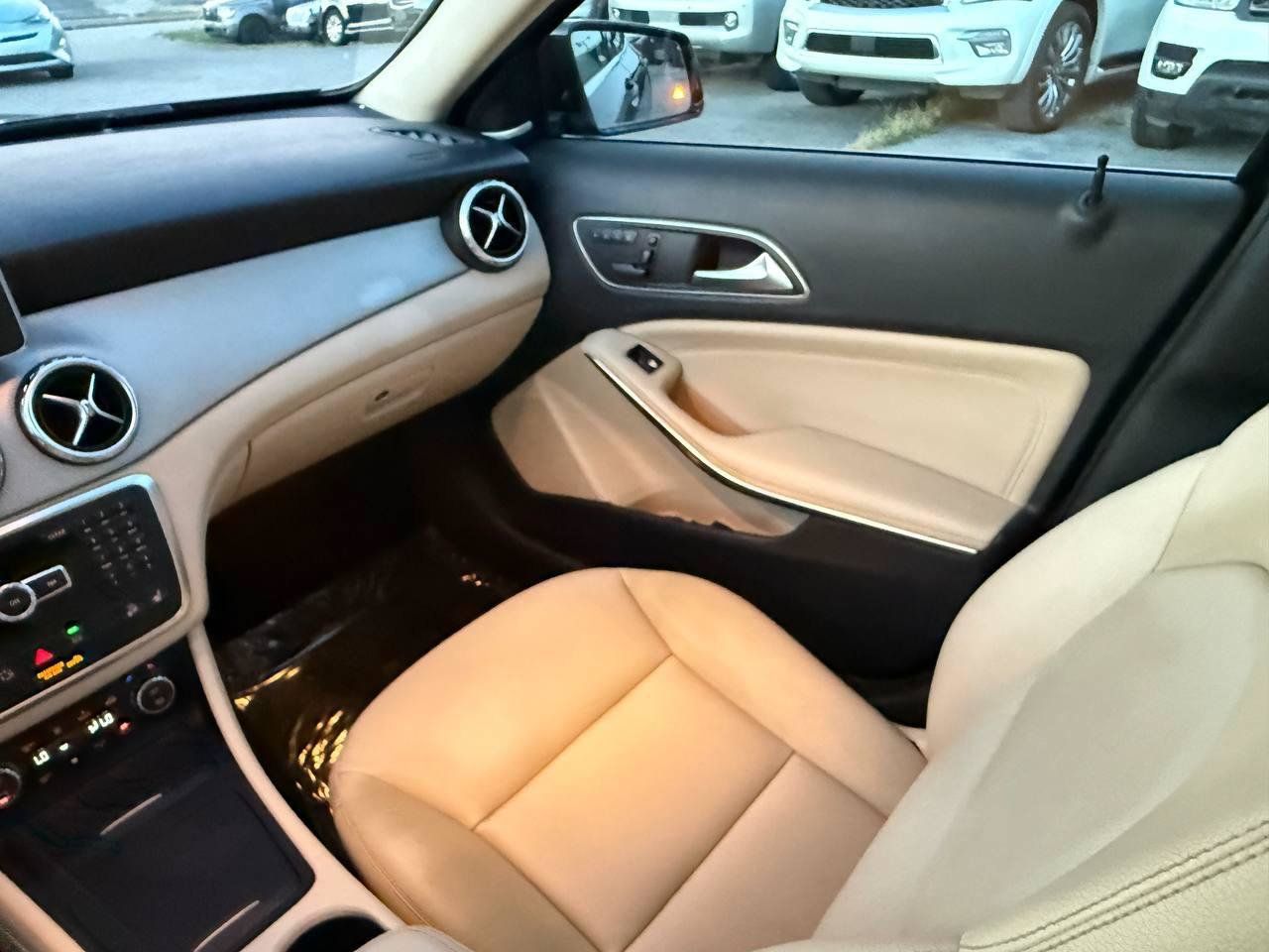 Used 2015 Mercedes-Benz GLA 250 4MATIC w/ Premium Package image 41