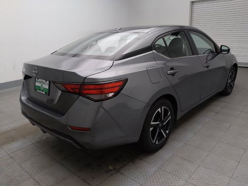 Used 2025 Nissan Sentra SV FWD image 9