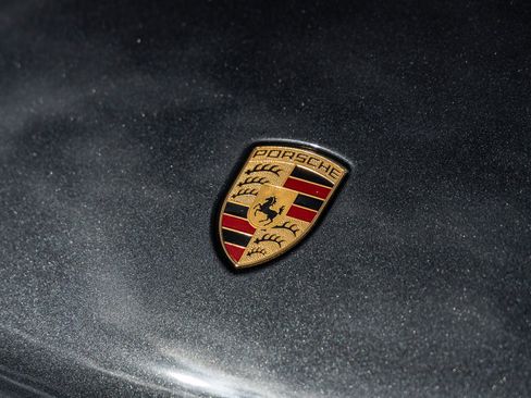Certified 2026 Porsche Macan AWD/4WD image 18