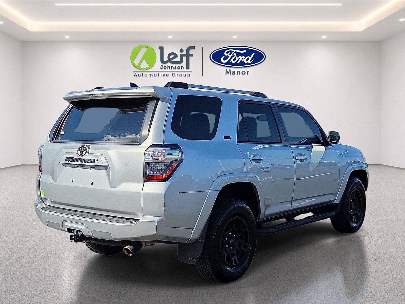 Used 2023 Toyota 4Runner SR5 Premium w/ Moonroof Package AWD/4WD image 7