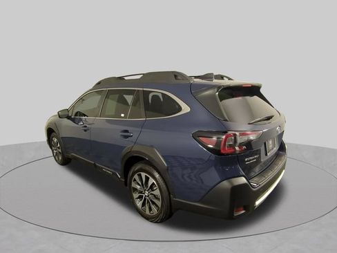 Used 2025 Subaru Outback Limited w/ Popular Package #2 AWD/4WD image 33