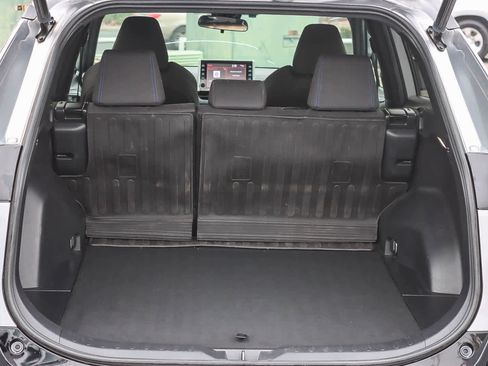 Used 2022 Toyota RAV4 SE image 25