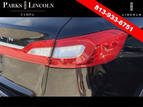 Used 2017 Lincoln MKX Reserve w/ Luxury Package image 12