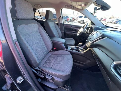 Used 2022 Chevrolet Equinox LT image 30