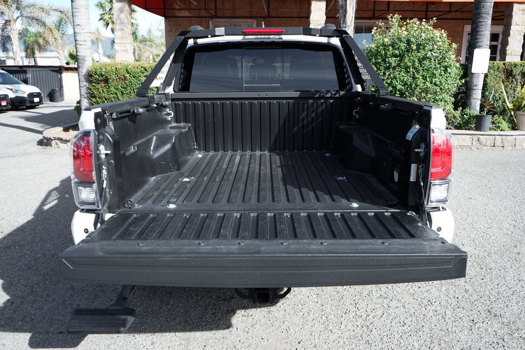 Used 2021 Toyota Tacoma TRD Pro AWD/4WD image 8