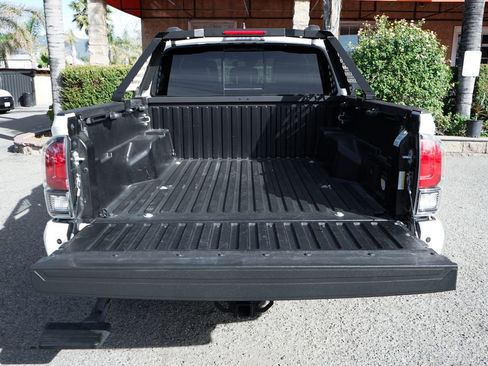 Used 2021 Toyota Tacoma TRD Pro AWD/4WD image 8