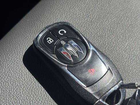 Used 2025 Buick Encore GX Preferred image 20