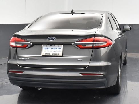Used 2019 Ford Fusion SE FWD image 18