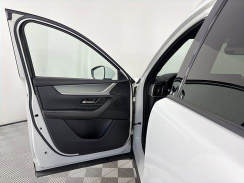 Used 2025 MAZDA CX-90 Plug-In Hybrid w/ Premium Plus image 10