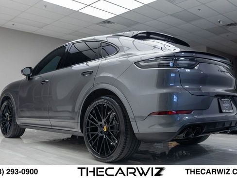 Used 2023 Porsche Cayenne Turbo AWD/4WD image 14