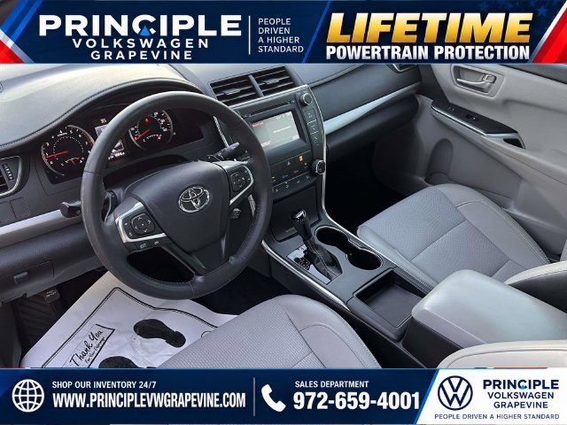 Used 2017 Toyota Camry SE FWD image 11