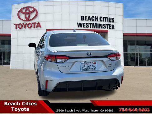Certified 2025 Toyota Corolla SE w/ SE Premium Package image 9