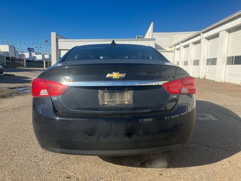 Used 2017 Chevrolet Impala LT image 17