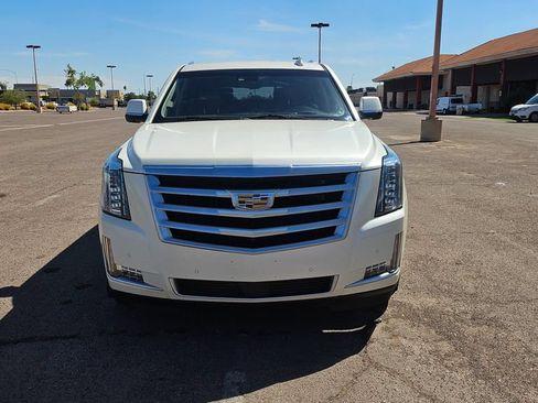 Used 2015 Cadillac Escalade ESV Premium AWD/4WD image 3