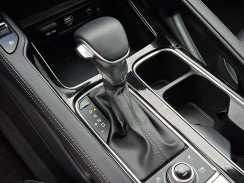 Used 2024 Kia Telluride EX image 17