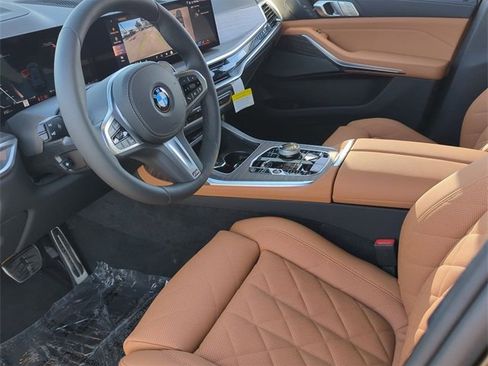 New 2026 BMW X7 xDrive40i w/ M Sport Package image 16