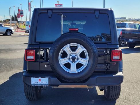 Used 2020 Jeep Wrangler Unlimited Sport S image 6