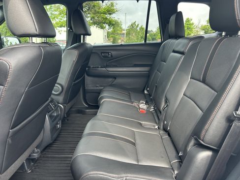 Used 2023 Honda Passport TrailSport image 26
