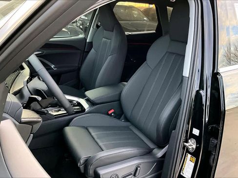 New 2025 Audi Q5 Premium Plus image 9