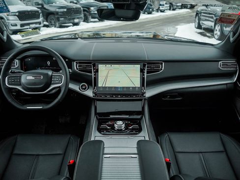New 2026 Jeep Grand Wagoneer Limited image 14