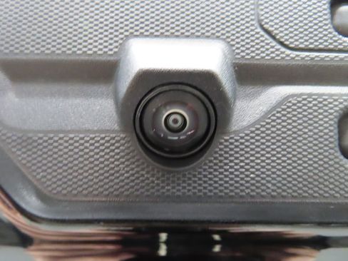 Used 2025 GMC Sierra 2500 AT4 image 35