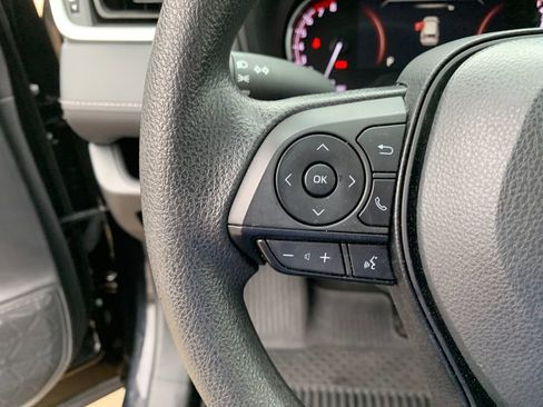 Used 2024 Toyota RAV4 XLE image 29