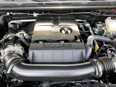 Used 2025 Nissan Frontier PRO-4X w/ Tow Package image 10