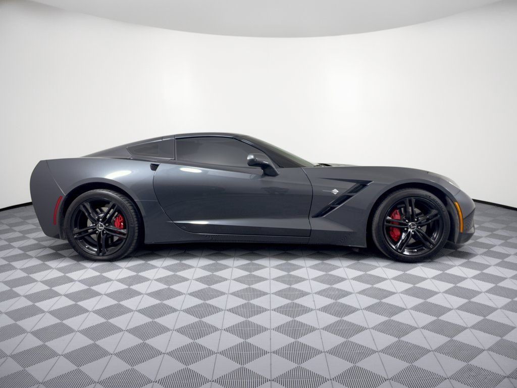 Used 2017 Chevrolet Corvette Stingray Coupe w/ 1LT RWD image 8