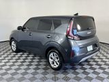 Used 2023 Kia Soul LX w/ LX Technology Package image 5