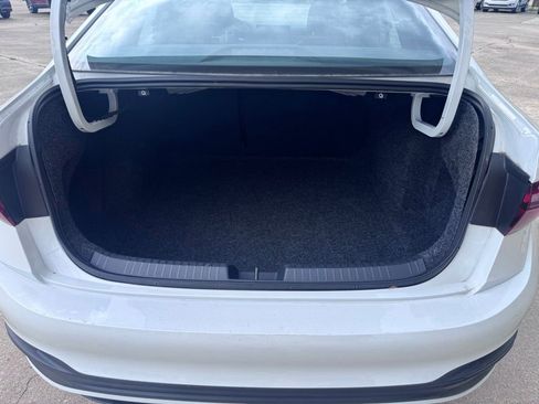 Used 2025 Volkswagen Jetta Sport FWD image 19